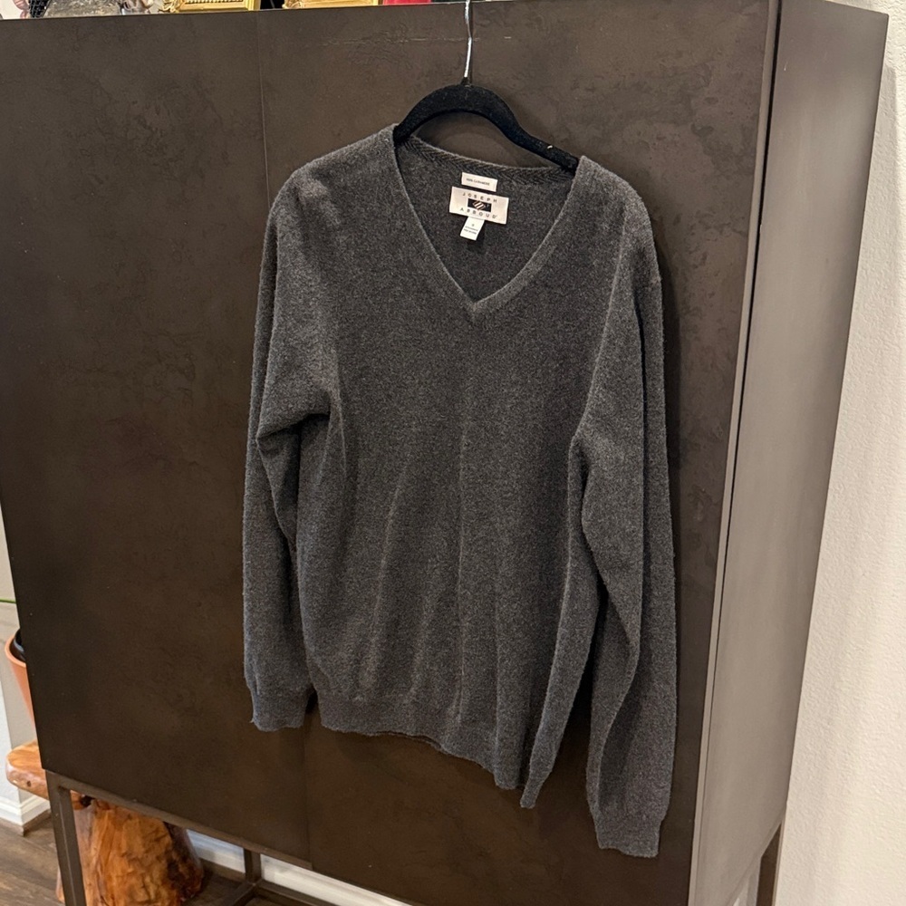 Joseph Abboud Charcoal V-Neck Sweater